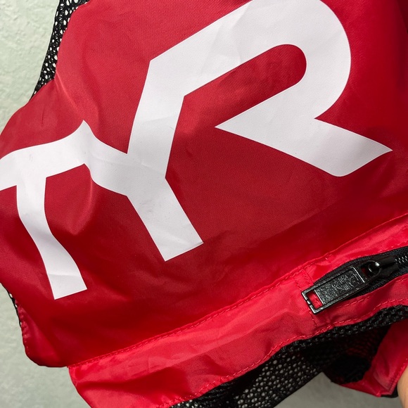 TYR Mesh Backpack - Picture 5 of 5
